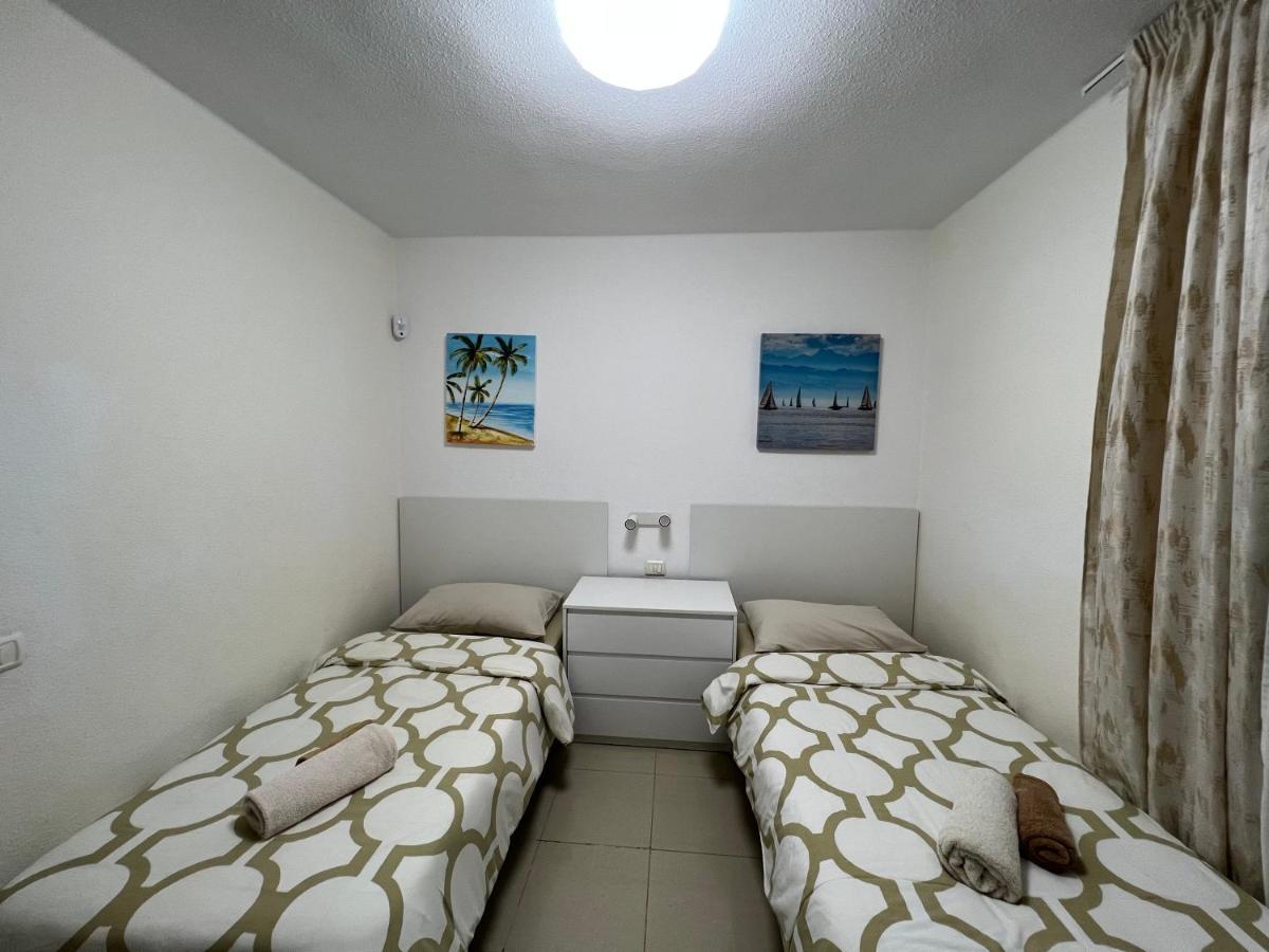 Villas And Apartments In A Popular Complex Playa de las Americas  Luaran gambar